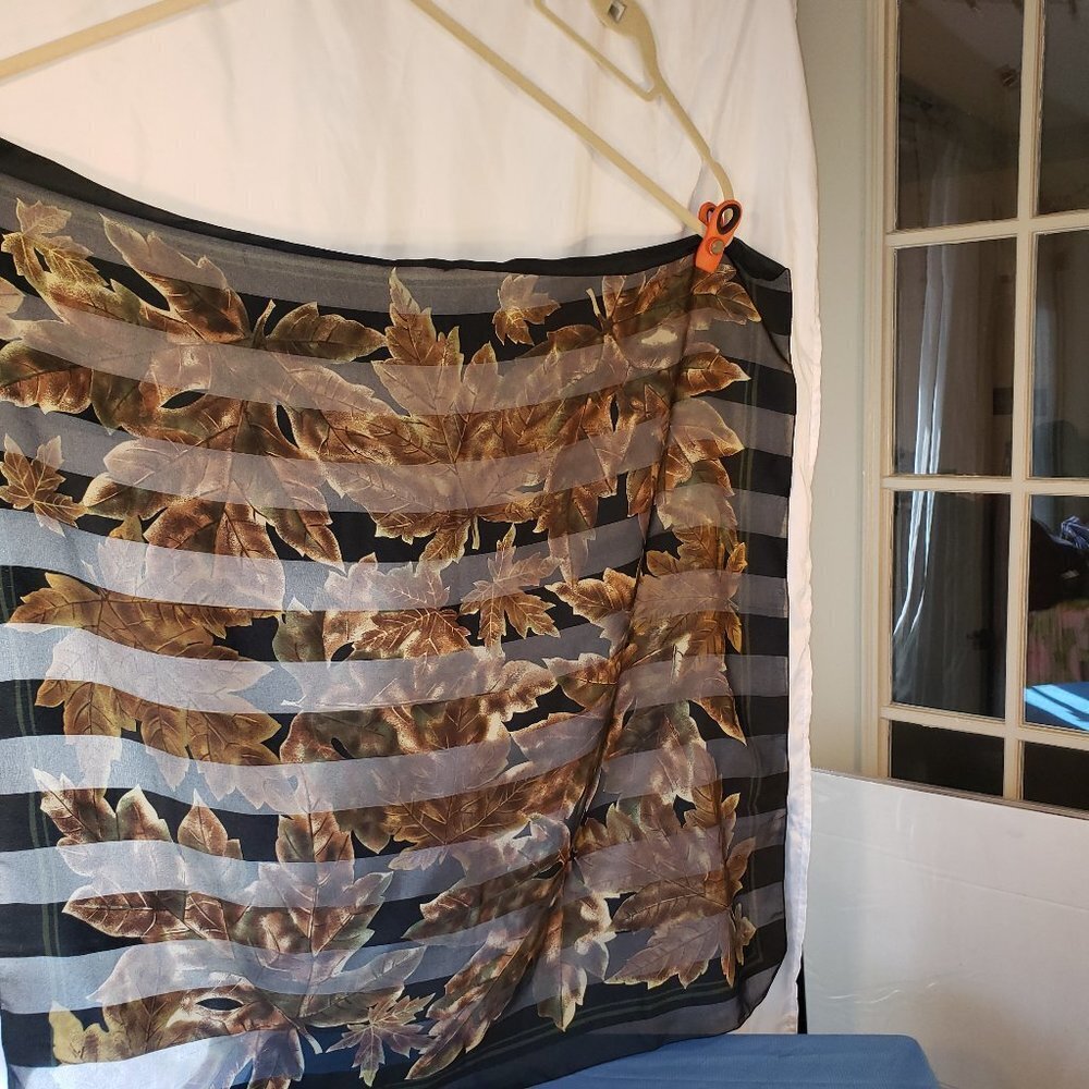 Black and Brown Leaf Print Scarf